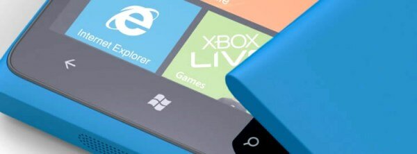 Смартфон Nokia Lumia 900 выступает новатором сразу в нескольких ипостасях: первый high-end Windows-фон от Nokia добравшийся до США; первый 4G LTE смартфон презентованный компанией Nokia; один из первых 4G LTE...